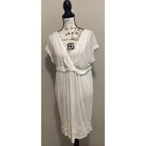 Nurture White/Cream Short Sleeve V-Neck Dress W/Waist Tie & Embroidered Hemline